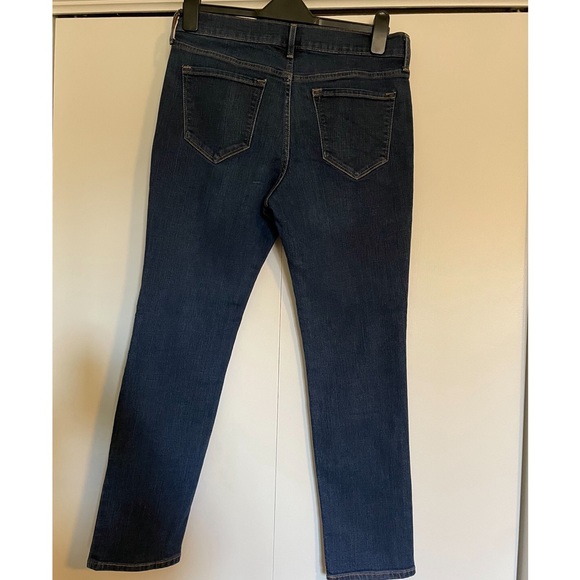 Old Navy Jeans, original mid rise, 8 short - Picture 2 of 4